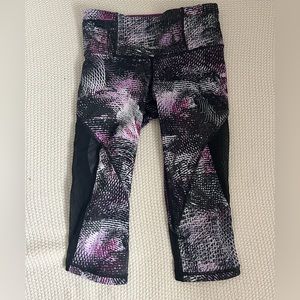 RARE NWOT Lululemon SEAWHEEZE SPECIAL EDITION running crop - size 6